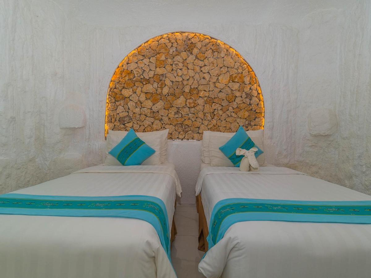 Loccal Collection Hotel Komodo Labuan Bajo Exterior photo